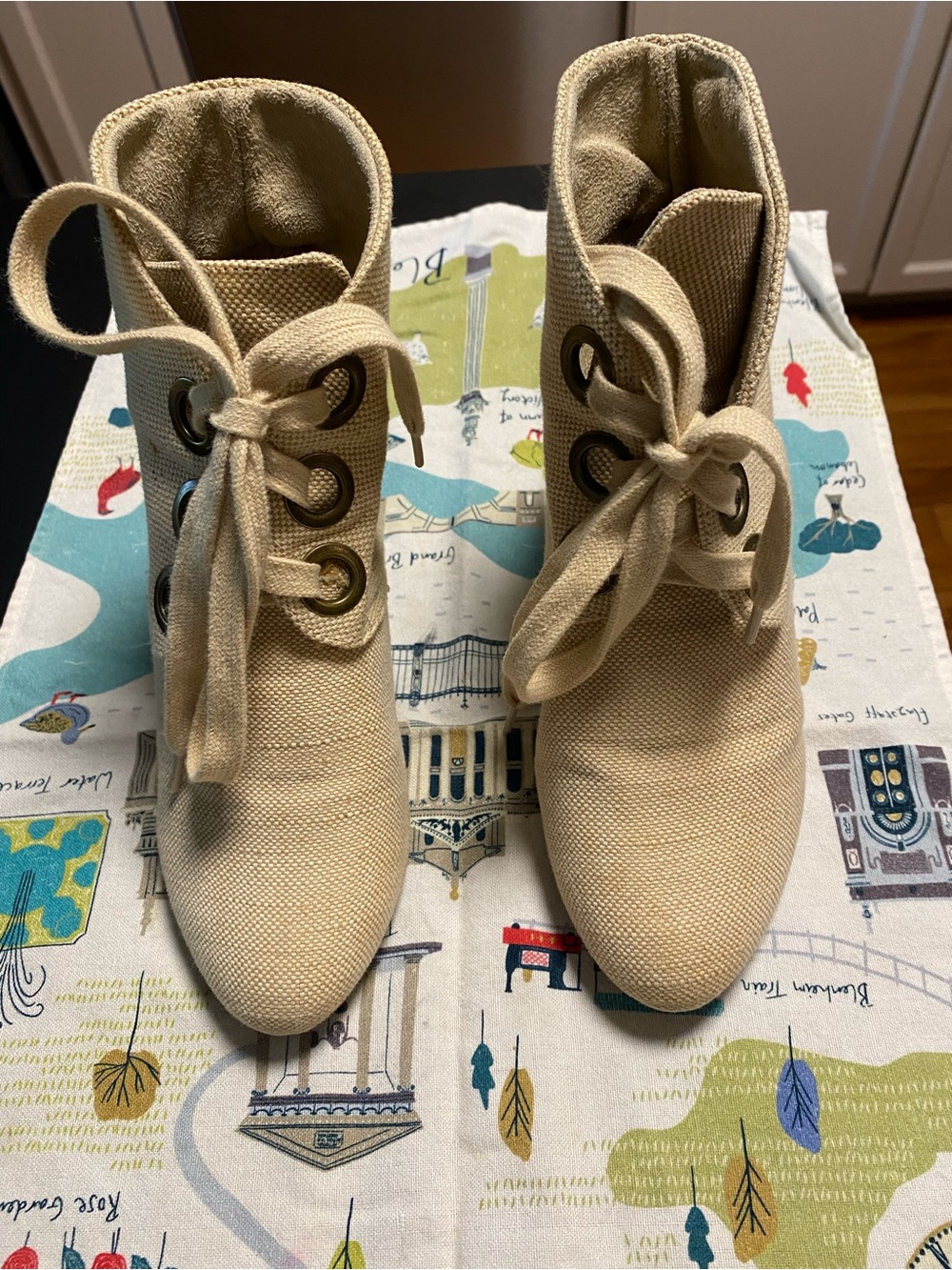 Women’s Lace-Up Canvas Ankle Boots - Beige